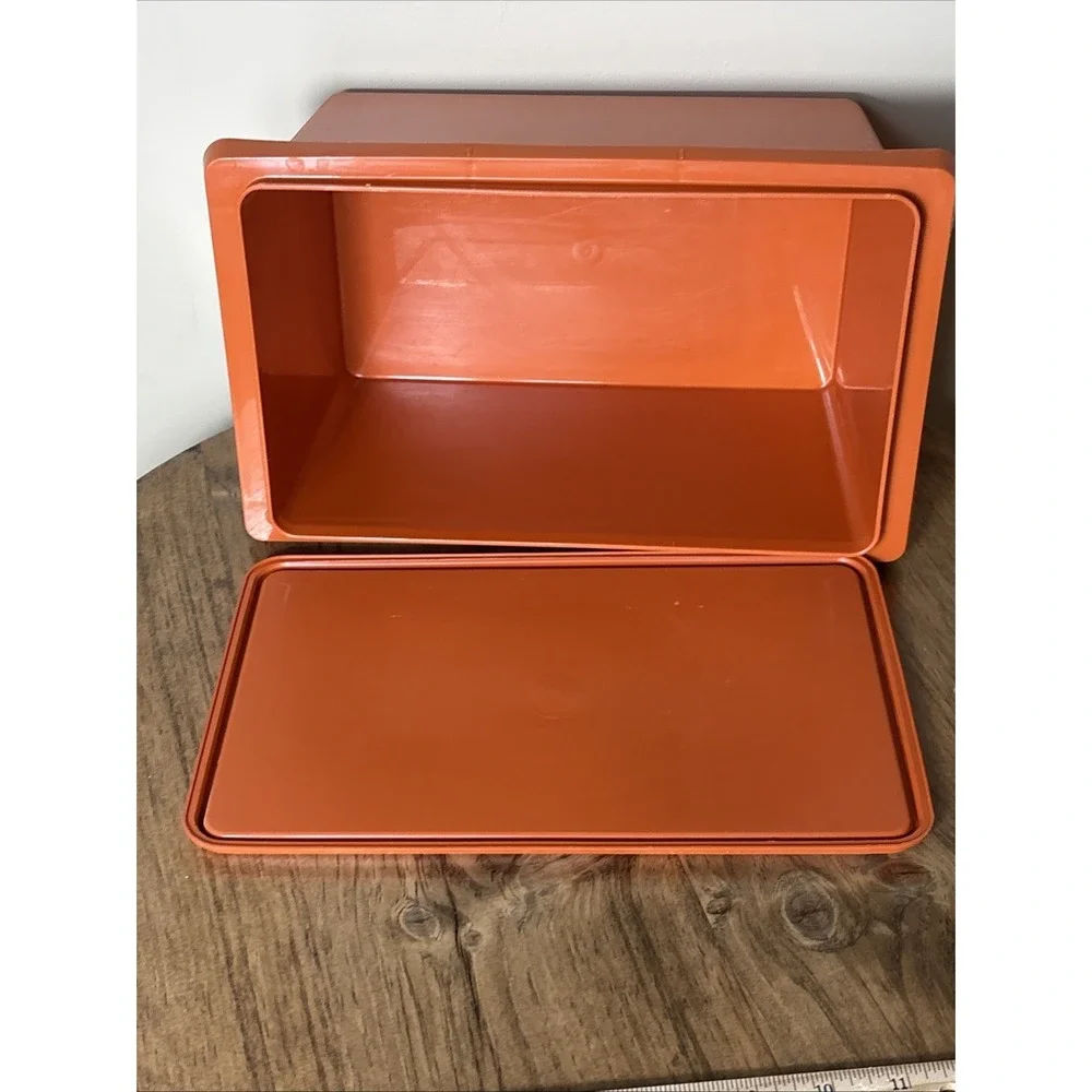 Vintage Tupperware Harvest Orange Storage Container 1431-5 - Container and Lid